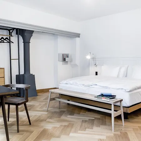 ماركتجاسي 4*